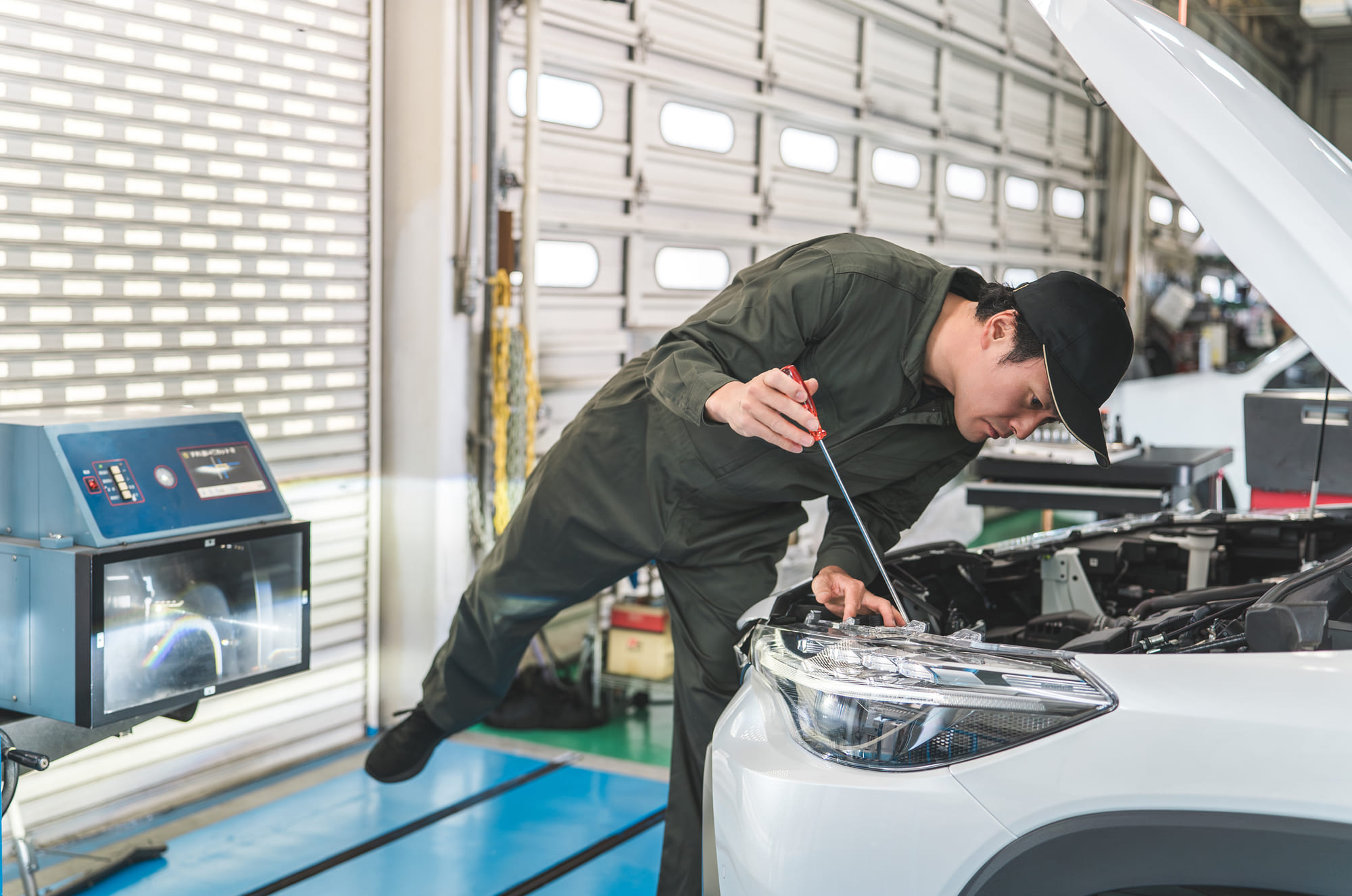 ヘッドライトの光軸調整は自分でできる?車検基準や調整方法を解説 | URBAN GARAGE(アーバンガレージ)|八王子の中古車・委託販売 ...